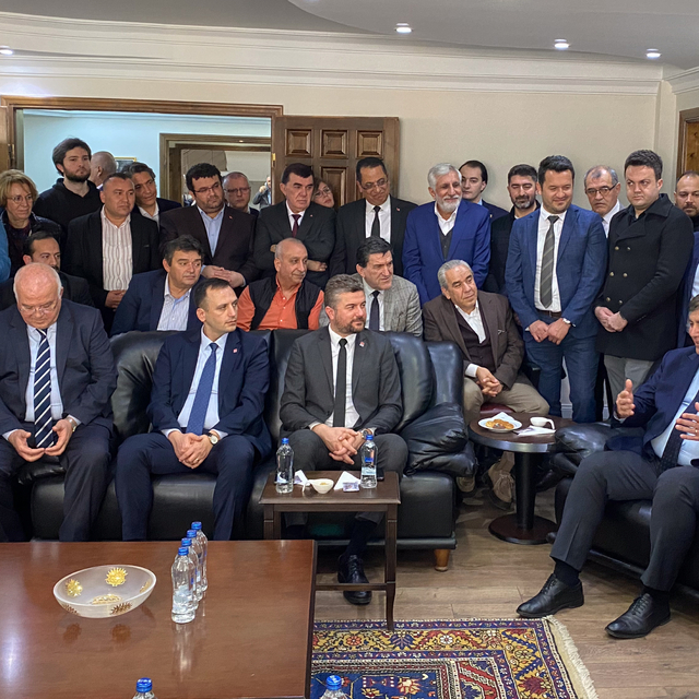 İzmir Büyükşehir Belediye Başkanı adayı Tugay'dan İzmir Esnaf Birliğine ziy...