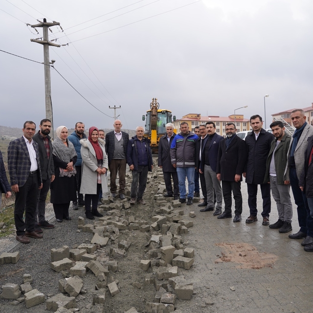 Kulp'ta doğal gaz hattı döşeme çalışmaları başladı