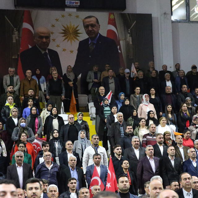 Mersin'de Cumhur İttifakı'nın ilçe belediye başkan adayları tanıtıldı