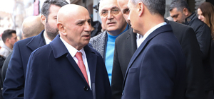 Cumhur İttifakı'nın ABB Başkan adayı Altınok, Gölbaşı'nda esnafı ziyaret etti