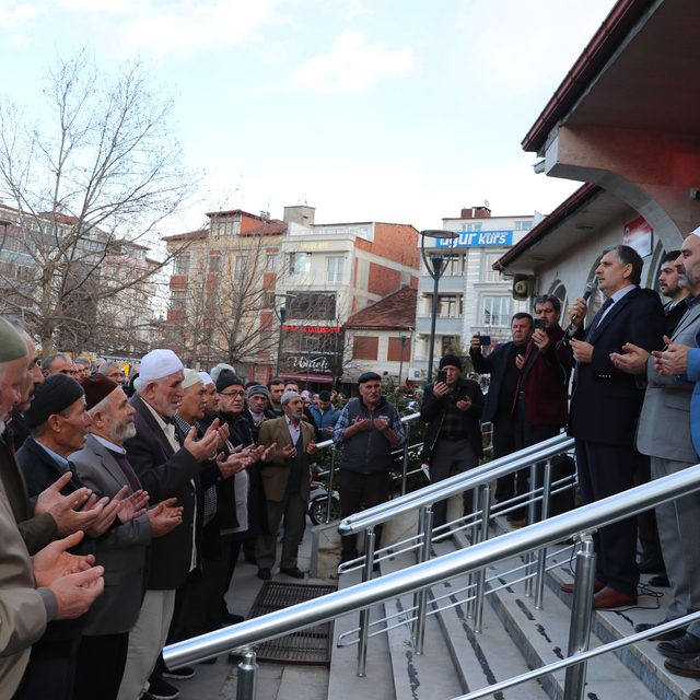 Havza'da umre için kutsal topraklara gidecekler yolcu edildi