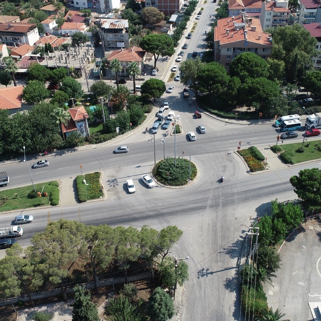Salihli'de Kırveli-Avar kara yolu alt geçidi için proje çalışması başlatıld...