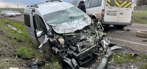 Şanlıurfa'da 3 aracın karıştığı kazada 6 kişi yaralandı