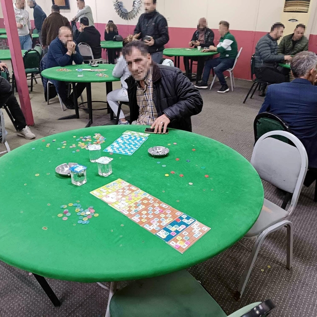 İzmir'de kumar oynayan 126 kişiye 809 bin TL ceza kesildi