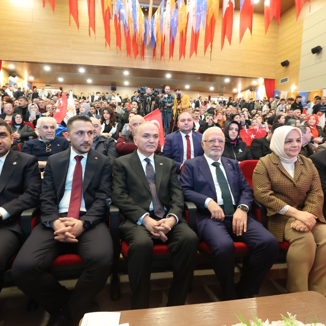 AK Parti'nin Düzce ilçe ve belde belediye başkan adayları tanıtıldı
