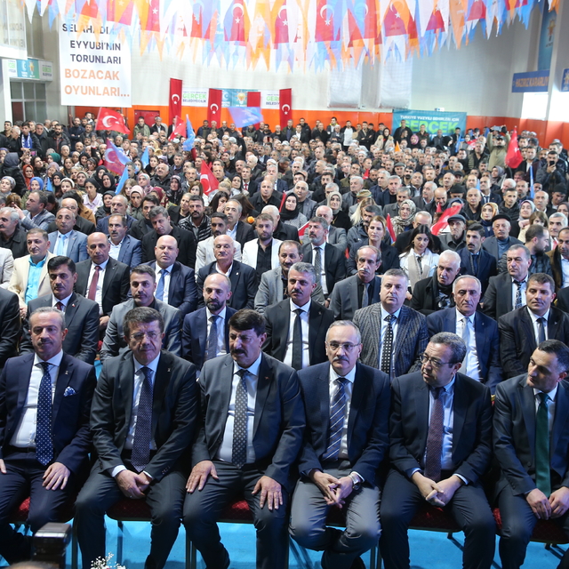 Hakkari'de AK Parti Aday Tanıtım Toplantısı düzenlendi