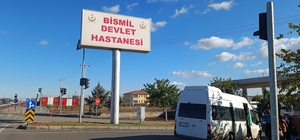 Başıboş köpeklerin saldırısına uğrayan çocuk yaralandı