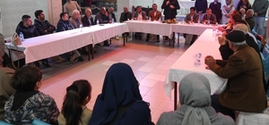 AK Parti'li İnan, İzmir'de Banazlılar Derneğini ziyaret etti