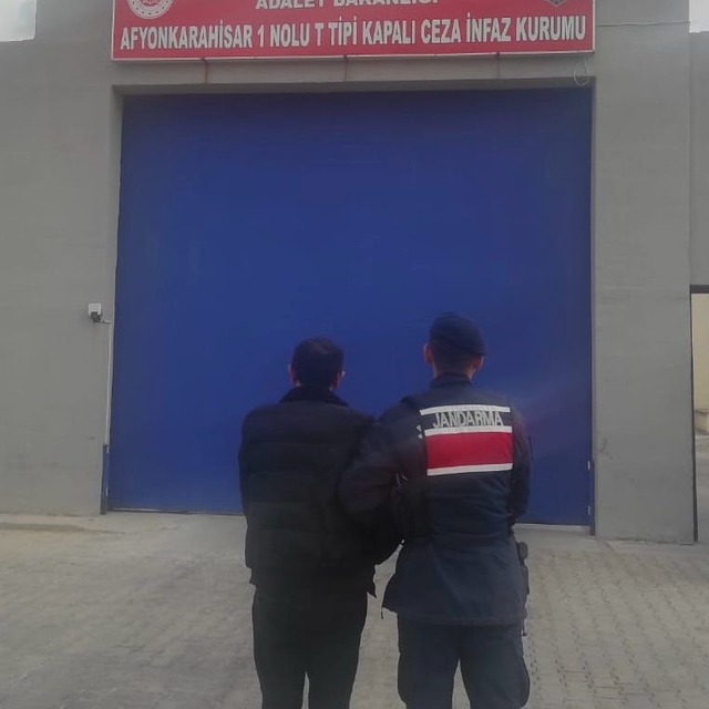 Afyonkarahisar'da 3 firari hükümlü yakalandı