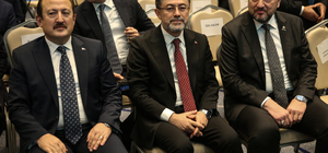 Bakan Yumaklı, Mersin'de "Türkiye Yüzyılında Üretim Zirvesi"ne katıldı: 