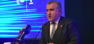 Gençlik ve Spor Bakanı Bak, Artvin'de belediye başkan adayları tanıtım töreninde konuştu: