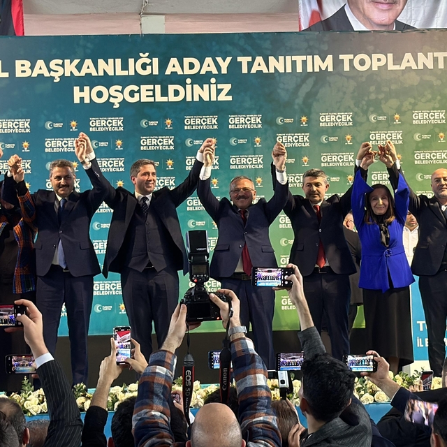 AK Parti'nin Tokat'taki belediye başkan adayları tanıtıldı