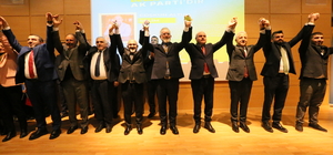 AK Parti'li Yenişehirlioğlu partisinin "Kars Aday Tanıtım Toplantısı"nda ko...