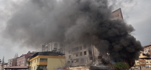 Gaziantep'te bir iş yerinde çıkan yangında bir kişi yaralandı