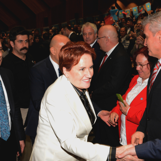İYİ Parti Genel Başkanı Akşener, Balıkesir'de teşkilat buluşmasında konuştu...