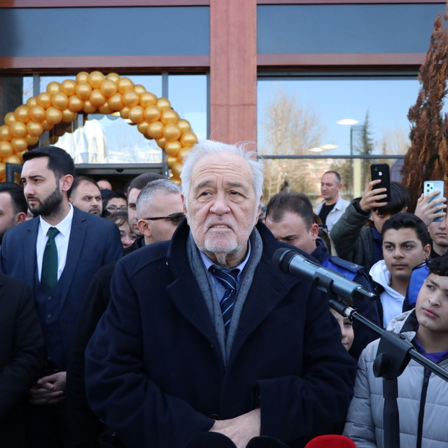 Niğde'de 100. Yıl Millet Kütüphanesi hizmete açıldı