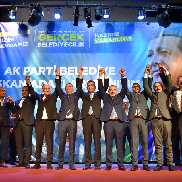 AK Parti Genel Sekreteri Şahin, Kırıkkale'de belediye başkan adayları tanıt...