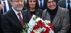 Tarım ve Orman Bakanı İbrahim Yumaklı, AK Parti Mersin İl Başkanlığı'nda ko...