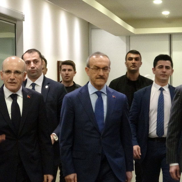 Bakan Şimşek, Kocaeli'de iş insanlarıyla buluştu