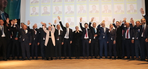 AK Parti'li Uygur, Niğde'de belediye başkan adayı tanıtım programında konuş...