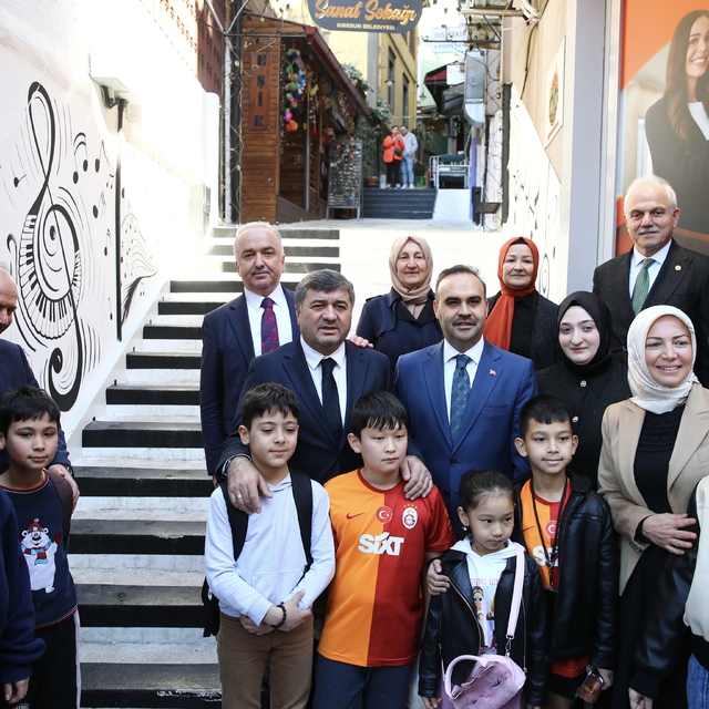 Sanayi ve Teknoloji Bakanı Kacır, belediye başkan adayları tanıtım toplantı...
