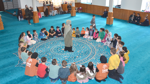 Kocaeli'de "Çocuklar Camide Buluşuyor" etkinliği düzenlendi