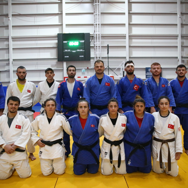 İşitme Engelliler Büyükler Judo Milli Takımı'nın ikinci Kastamonu kampı tam...