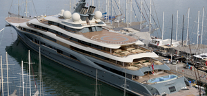 Mega yat "Flying Fox", Fethiye Limanı'na demirledi