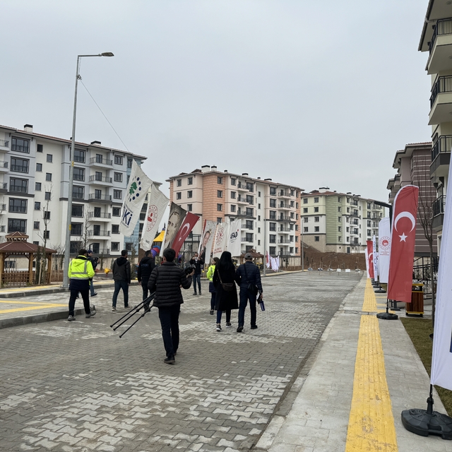 Uluslararası medya mensupları Malatya'da deprem bölgesi hakkında bilgilendi...