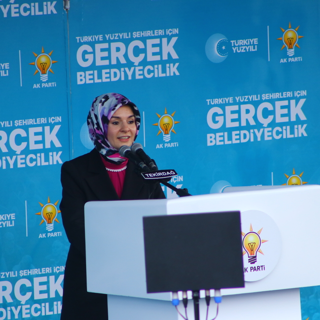 Aile ve Sosyal Hizmetler Bakanı Göktaş, AK Parti'nin Tekirdağ mitinginde ko...