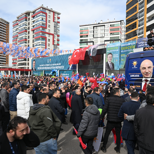 Cumhur İttifakı'nın ABB başkan adayı Altınok, Altındağ'da açılışa katıldı: