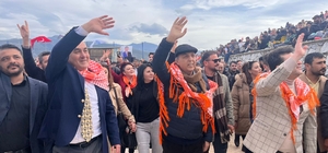 Muğla Büyükşehir Belediye Başkan adayı Ayaydın, deve güreşi festivalini izledi