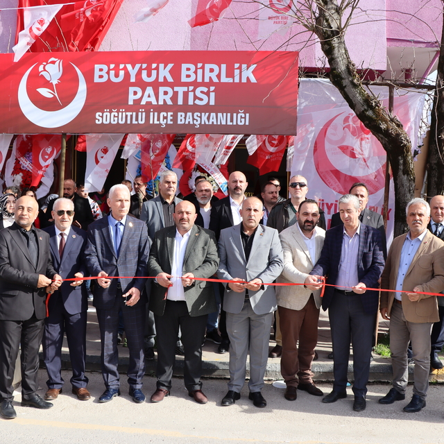 Büyük Birlik Partisi Söğütlü İlçe Başkanlığı binası açıldı