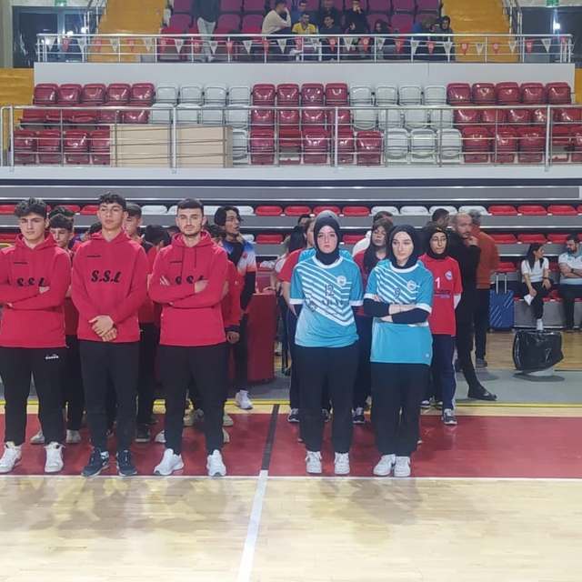 Tekkeköy Anadolu İmam Hatip Lisesi Sivas'ta birinci oldu