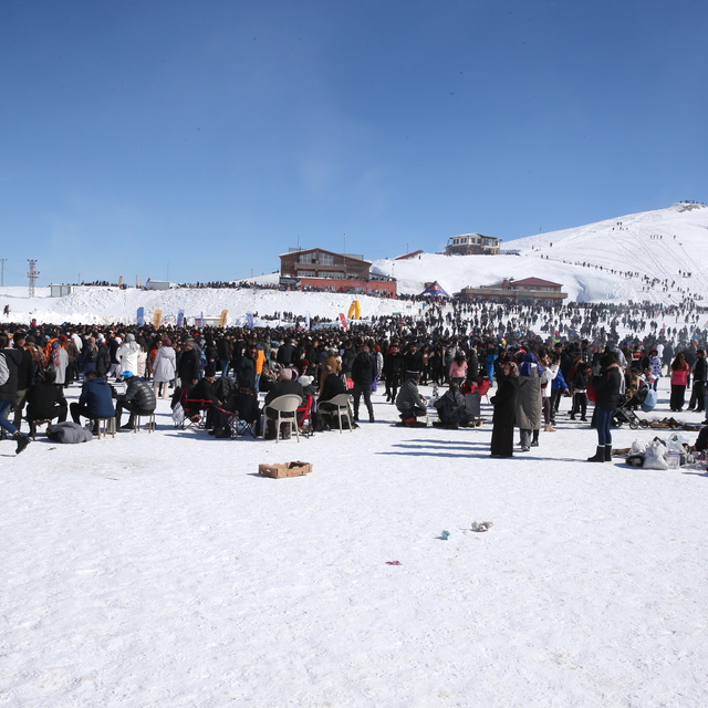 Hakkari'de düzenlenen "5. Kar Festivali" sona erdi