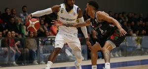 Kapaklıspor sahasında Bornova Belediyesi Karşıyaka'ya 91-81 mağlup oldu