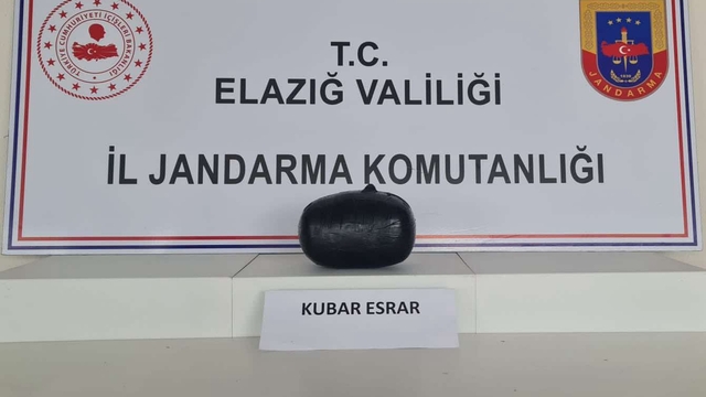 Elazığ'da uyuşturucu operasyonunda 1,5 kilogram esrar ele geçirildi