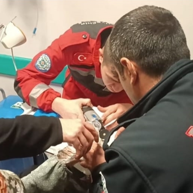 Muğla'da parmakta sıkışan yüzüğü hastaneye çağrılan itfaiye çıkardı
