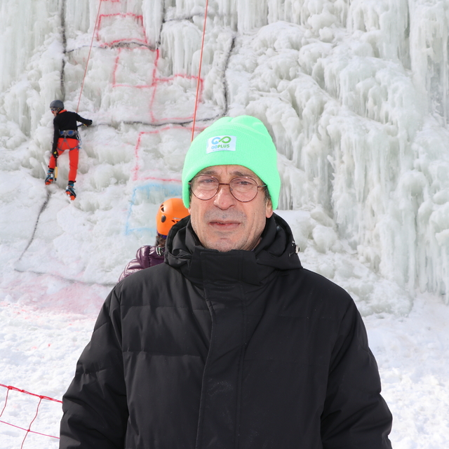 Palandöken'de buz tırmanışı yarışları başladı