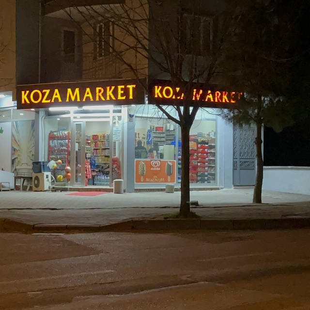 Yüksek ses uyarısı yapan market sahibi bıçaklı saldırıda yaralandı