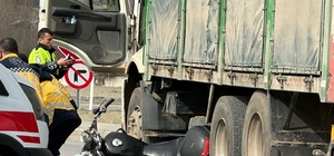 Mudurnu'da kamyonla çarpışan motosikletin sürücüsü yaralandı