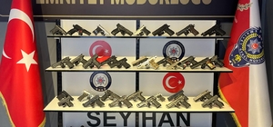 Adana'da ruhsatsız 53 silah ele geçirildi