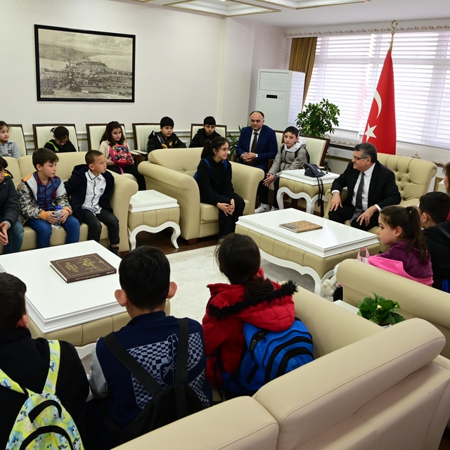Sinop'ta öğrencilere kentin tarihi ve turistlik mekanları tanıtıldı