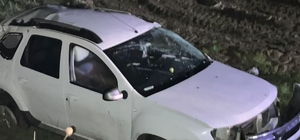 Takla atan otomobil, tarlaya girdi; 2 ölü, 1 yaralı