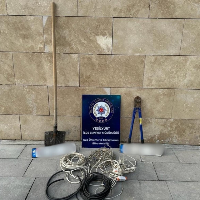 Malatya'da ATM kablosu çalan zanlı tutuklandı