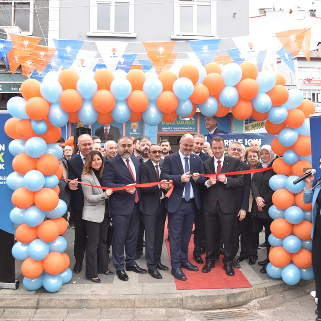AK Parti Giresun İl Başkanı Yılmaz, Görele'de seçim bürosunun açılışına kat...