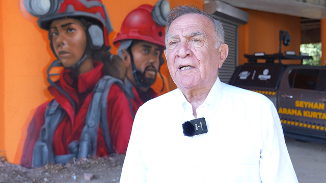 Yeniden aday gösterilmeyen Çukurova Belediye Başkanı CHP'den istifa etti (2)