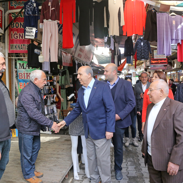 Muğla Büyükşehir Belediye Başkan adayı Ayaydın, Köyceğiz'de esnafı ziyaret...