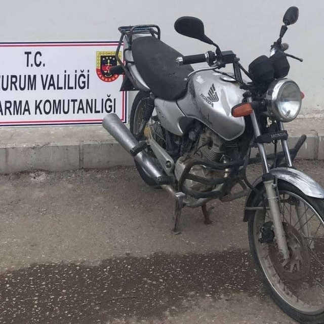 Erzurum'da motosiklet hırsızlığı yapan iki şüpheli yakalandı