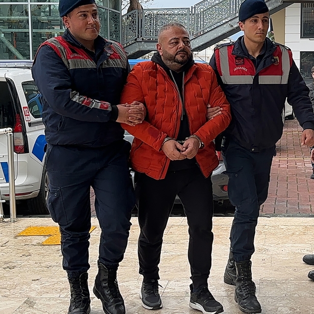Antalya'da müebbet hapis cezası bulunan firari hükümlü yakalandı